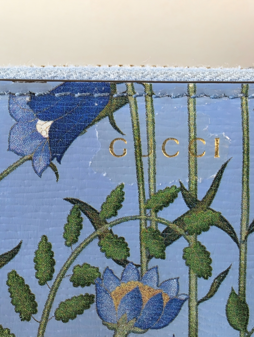 Gucci Blue Flora Zip Wallet with Bamboo Pull - Picture 4 of 11